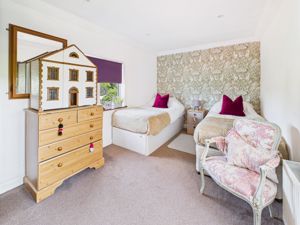 Bedroom- click for photo gallery